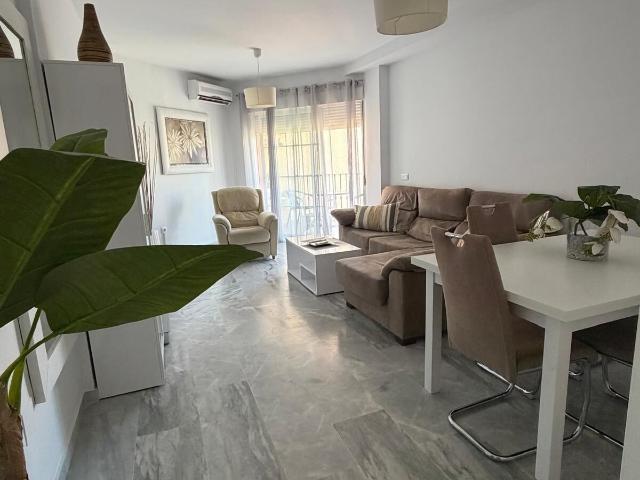Apartamento en alquiler en Mezquitilla, La Axarquía