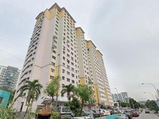 Flat for sale in Petaling, Damansara Damai