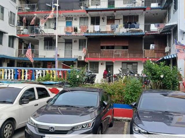 Flat for sale in Country Heights Damansara, Kuala Lumpur
