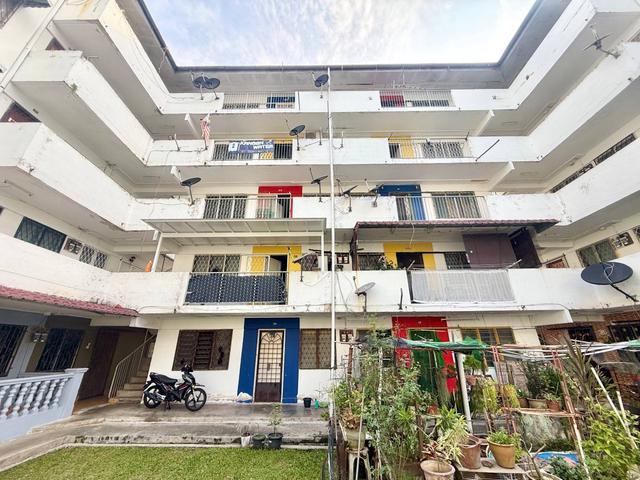 Flat for sale in Country Heights Damansara, Kuala Lumpur