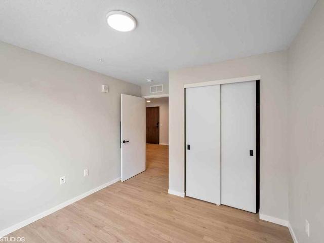Apartment for rent in Hennepin, Minnesota