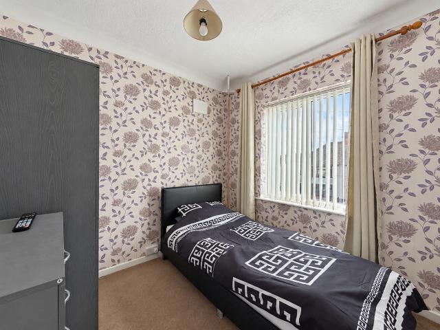 Room for rent in Coseley, Dudley