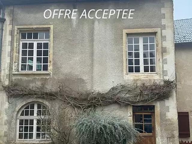 Maison vente à Au Faubourg, Flavigny-sur-Ozerain