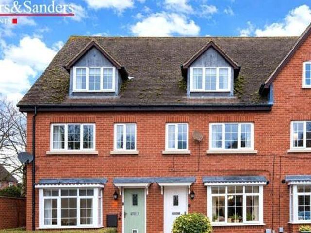 House for sale in Alderminster, Warwickshire