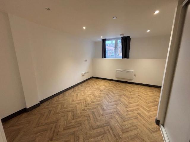 Studio for rent in St Matthew's, Leicester