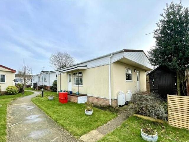 House for sale in Farnborough, Hampshire