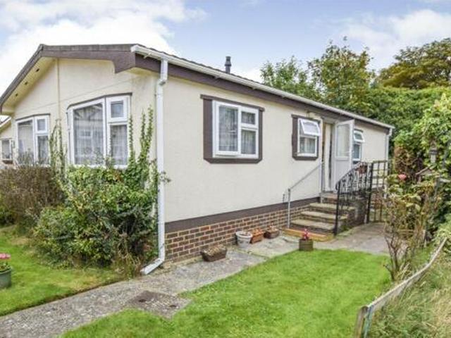 House for sale in Farnborough, Hampshire