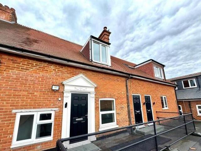 House for sale in Fleet, Hart
