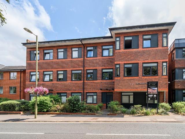 Apartment for rent in Fleet, Hart
