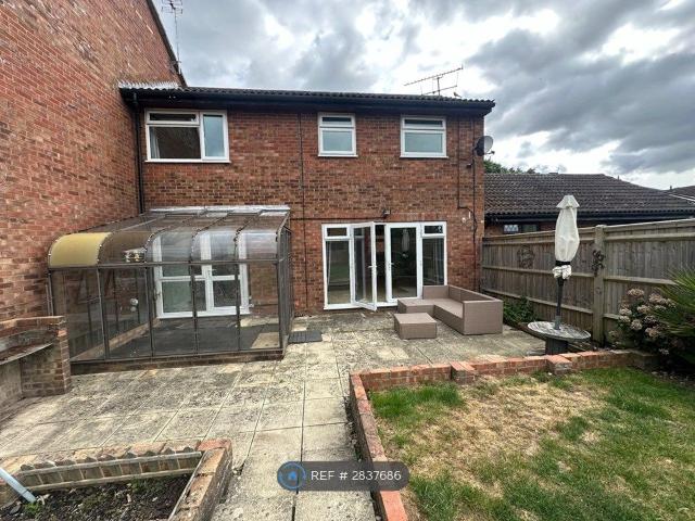 Room for rent in Earley