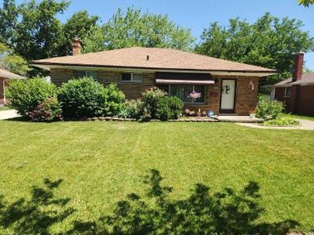 House for sale in Harper Woods, Michigan