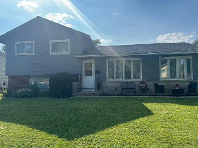 House for sale in Elk Grove Village, Illinois