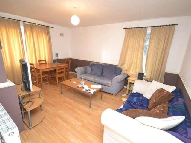 House for rent in Clifton, Haddon