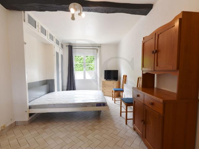 Studio location à Argentan, Notre-dame-du-rocher