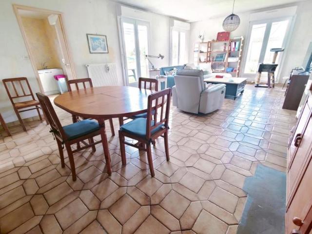 Maison vente à Amiens, Flesselles