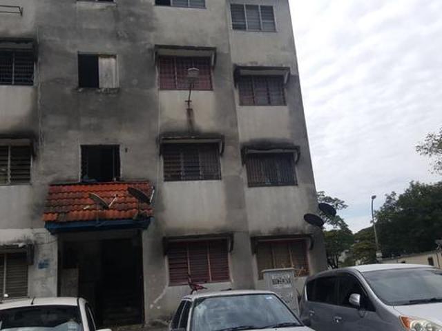 Flat for sale in Petaling, Alam Impian