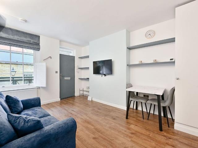 Apartment for rent in St Clement Danes, Greater London