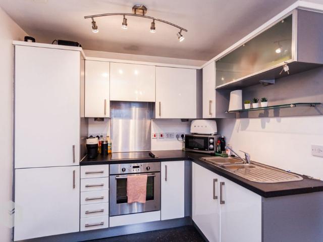 Apartment for rent in Prestolee, Lee Bank