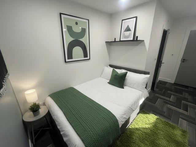 Room for rent in Attenborough, East Midlands
