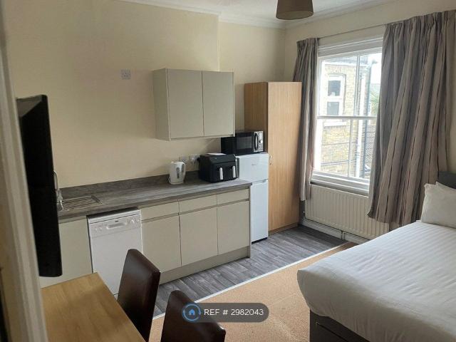 Room for rent in New Fletton, Peterborough