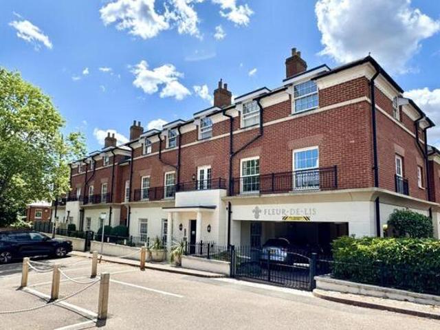 House for sale in Lyons, Greater London