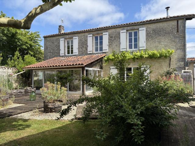 Maison vente à Cognac, Nouvelle-Aquitaine