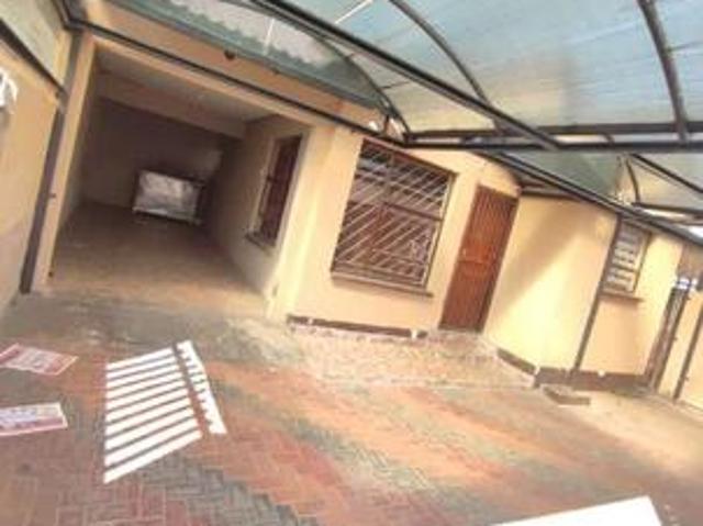 House for sale in Roodepoort, City of Johannesburg Metropolitan Municipality