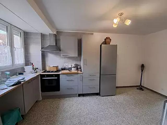 Appartement location à Fleury-la-Vallée, Yonne