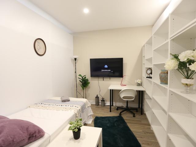 Room for rent in Toronto, Ontario