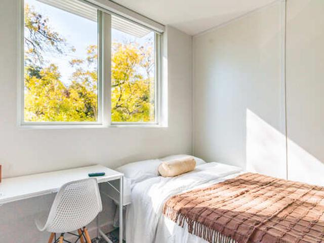 Room for rent in Vancouver, British Columbia