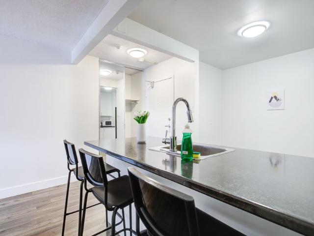 Room for rent in Capital, Ottawa