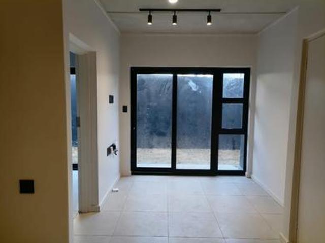 Apartment for rent in Waverley, Johannesburg