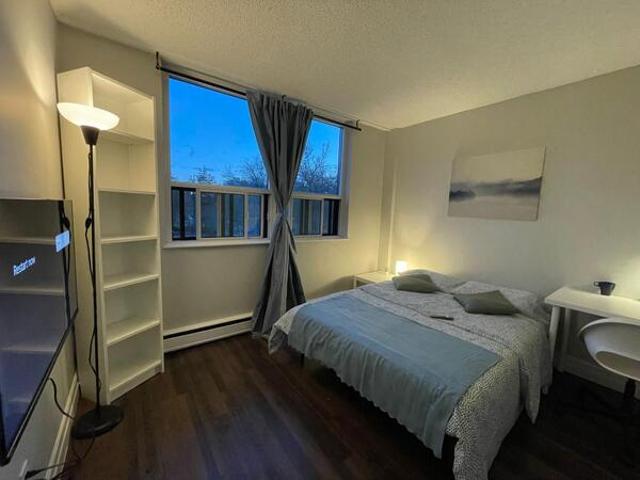 Room for rent in Wedgewood, Alberta