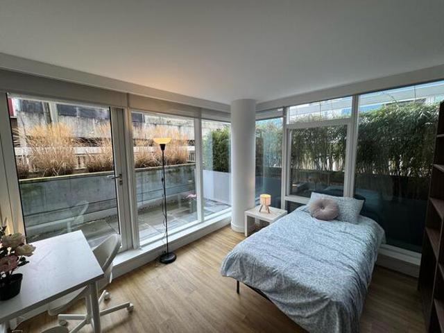 Room for rent in Vancouver, British Columbia