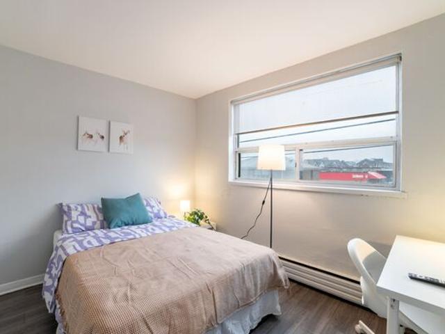 Room for rent in Etobicoke, Toronto