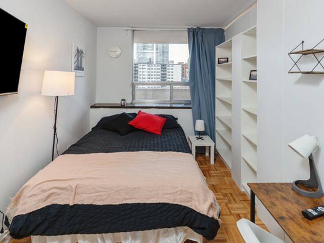 Room for rent in Woburn, Ontario