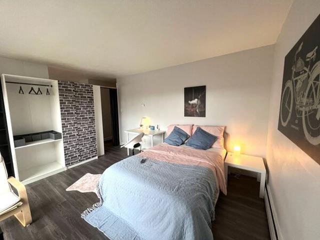 Room for rent in Vancouver, British Columbia