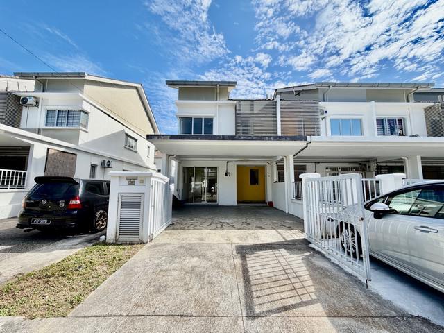 Terraced House for sale in Tanjong Sepat, Selangor
