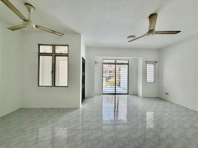 Terraced House for sale in Petaling, Subang Jaya