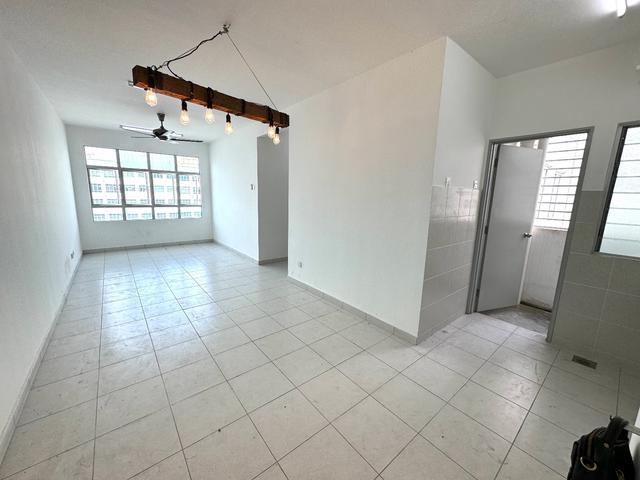 Apartment for sale in Petaling, Subang Jaya