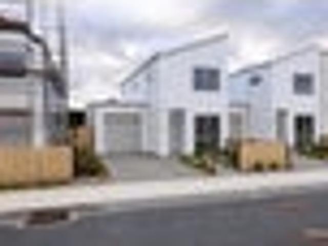 Townhouse for sale in Papakaio, Wellington