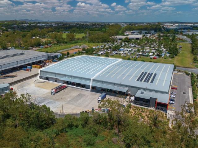 Warehouse for rent in Toombul, Queensland