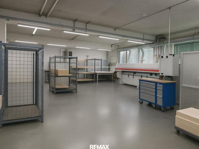 Gewerbe mieten in Thalheim bei Wels, Oberösterreich