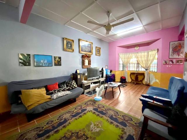 Residential House for sale in Tanjong Karang, Selangor