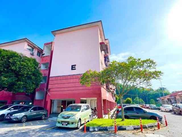 Apartment for sale in Kajang, Langat