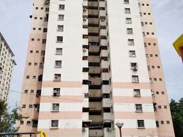 Apartment for sale in Petaling, Damansara Damai