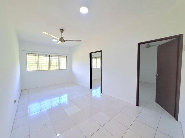 Flat for sale in Petaling, Subang Jaya