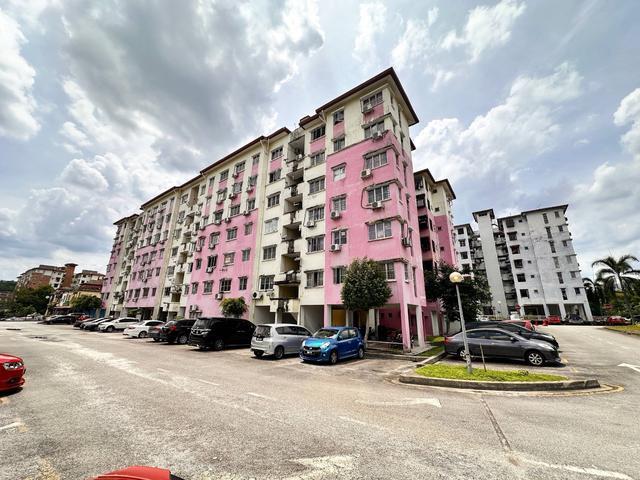 Apartment for sale in Petaling, Damansara Damai