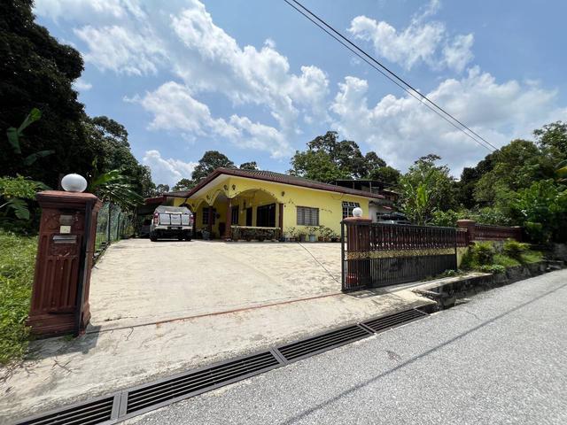 Bungalow for sale in Perak