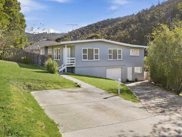 House for sale in Glenlusk, Hobart